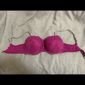 Victoria’s Secret T-shirt push-up bra size 38DD